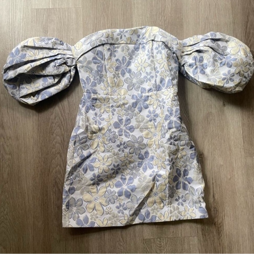 Elliatt archival floral detail oversized sleeve mini dress
